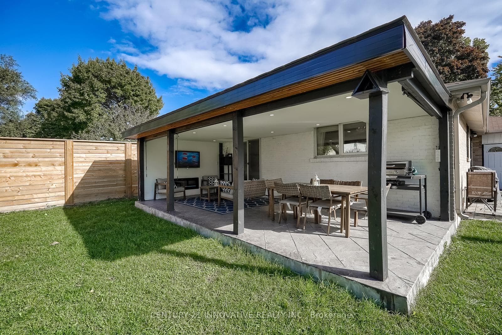 10 Stonefield Crescent photo 40