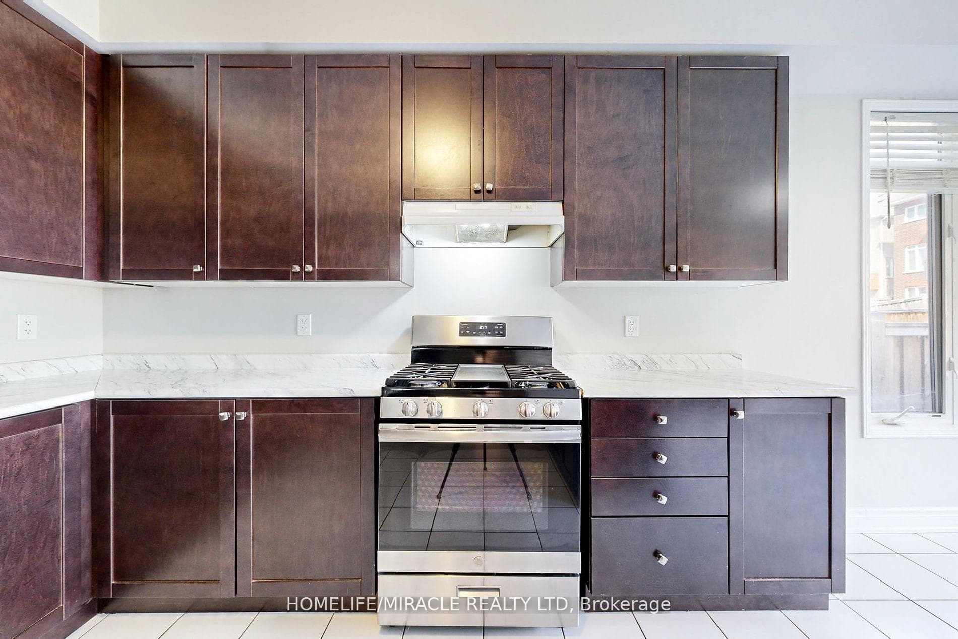 11 Willoughby Way photo 13