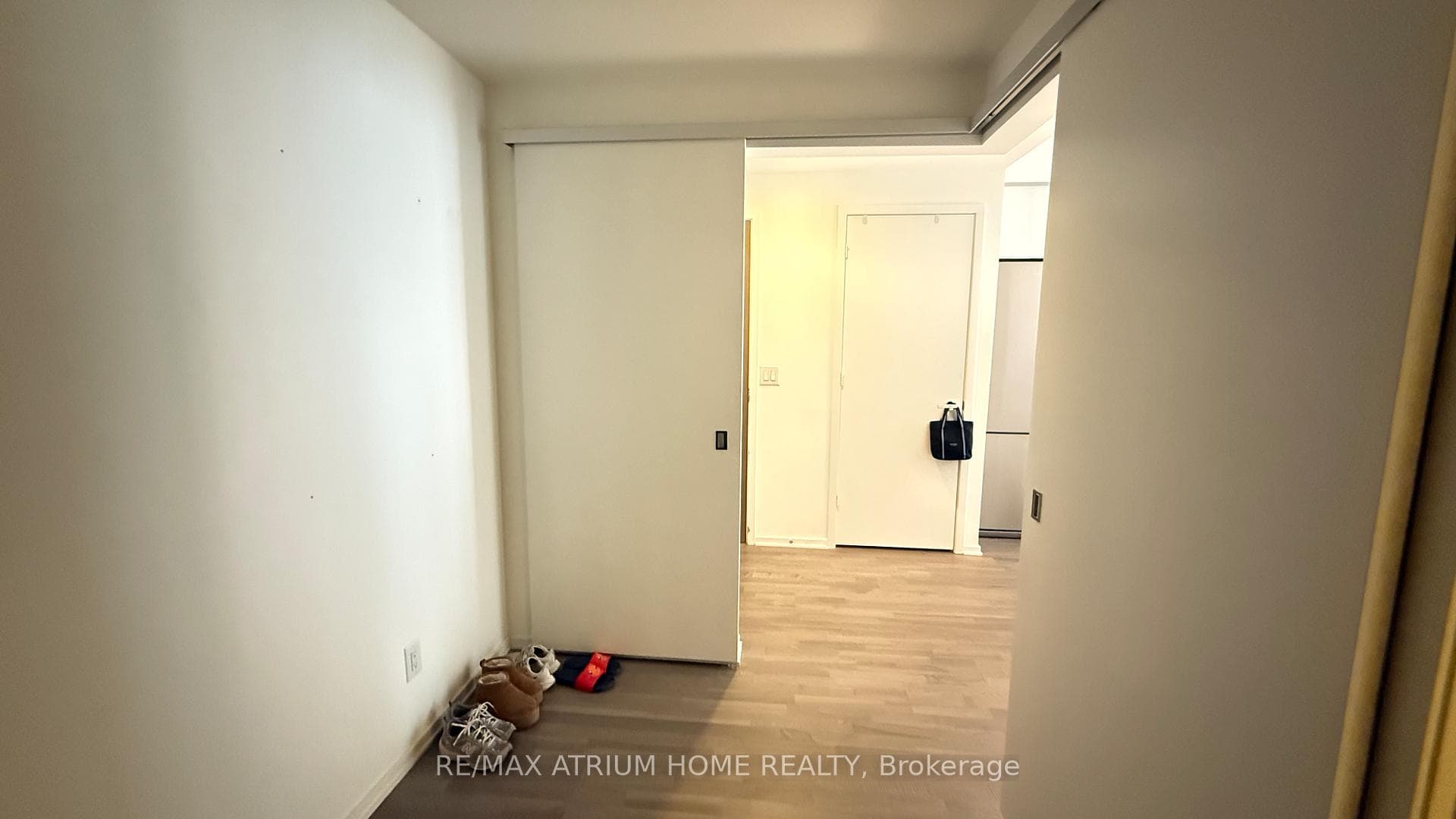 1 Bloor Street Unit 2408 photo 19