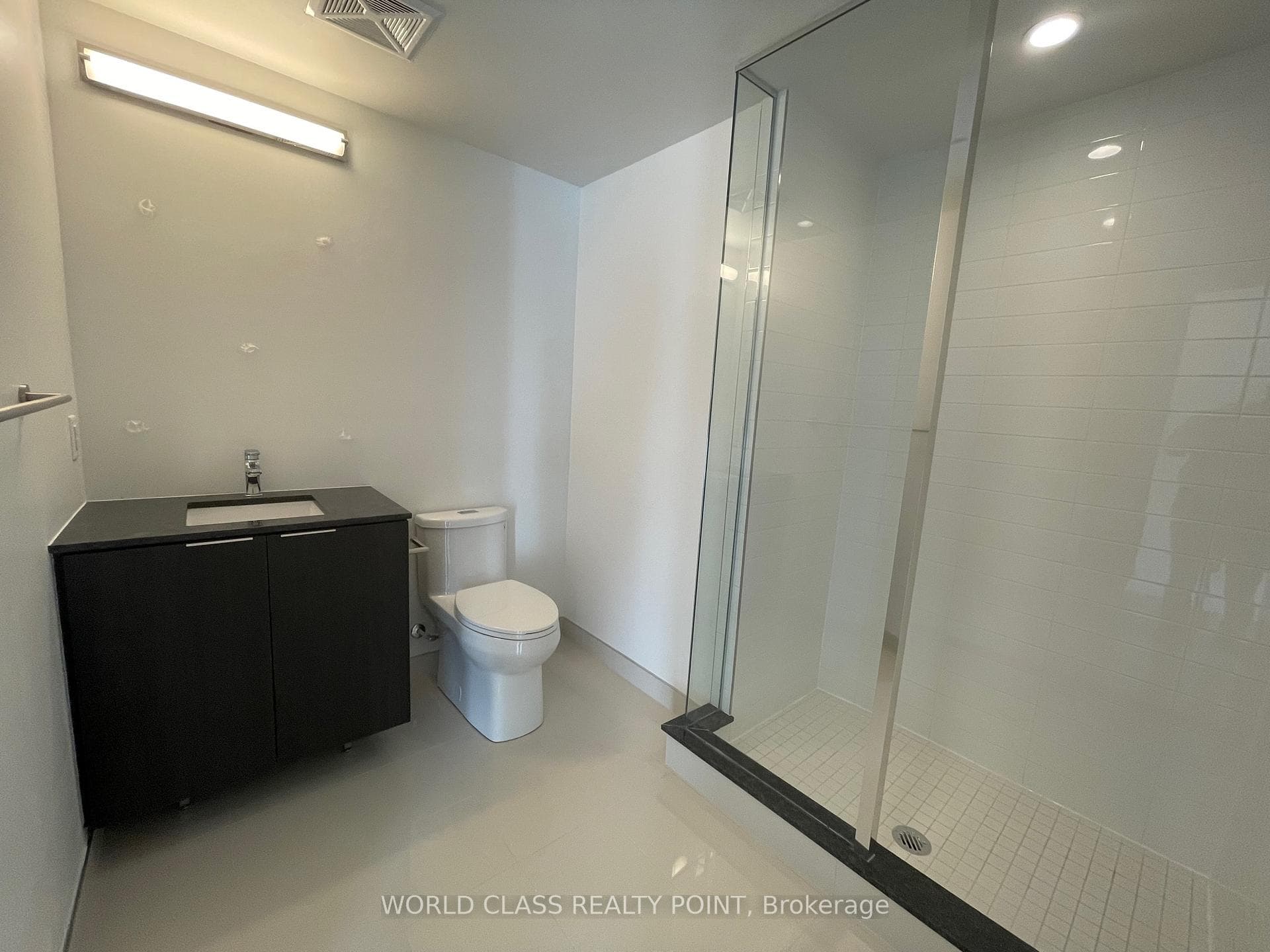 158 Front Street Unit 1515 photo 8