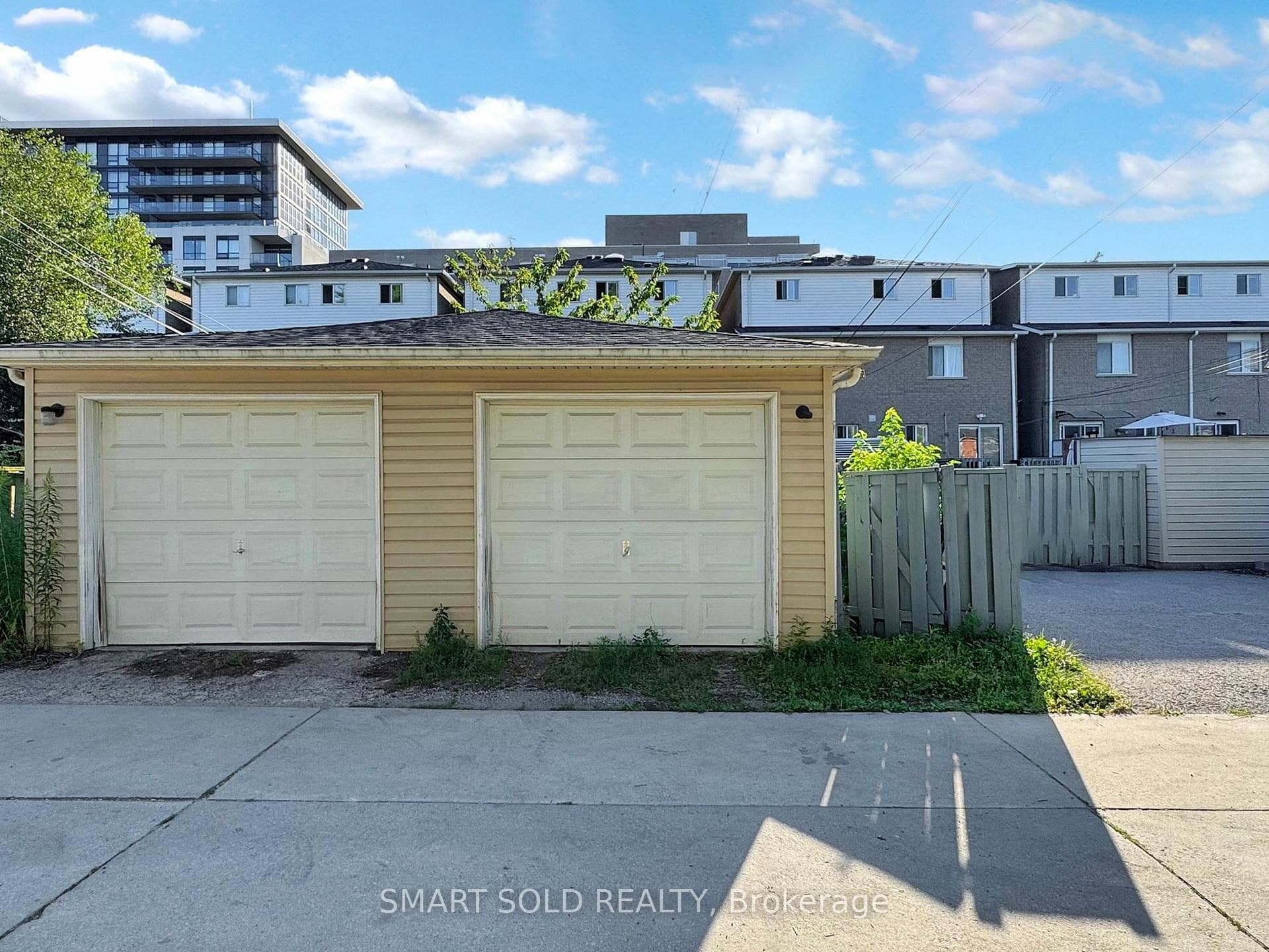 19 Trent Avenue photo 37