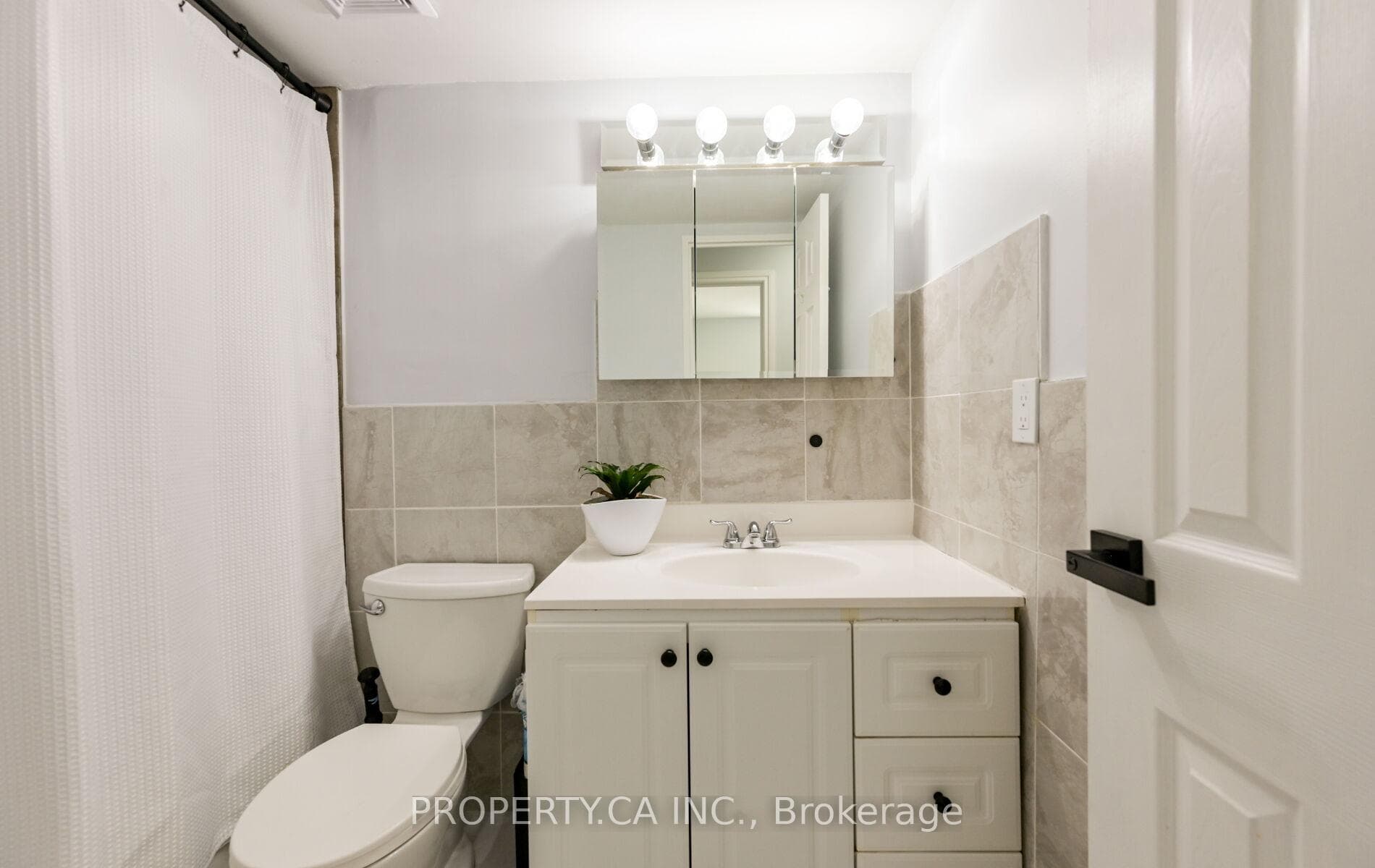 60 Pavane Linkway N/A Unit 207 photo 11