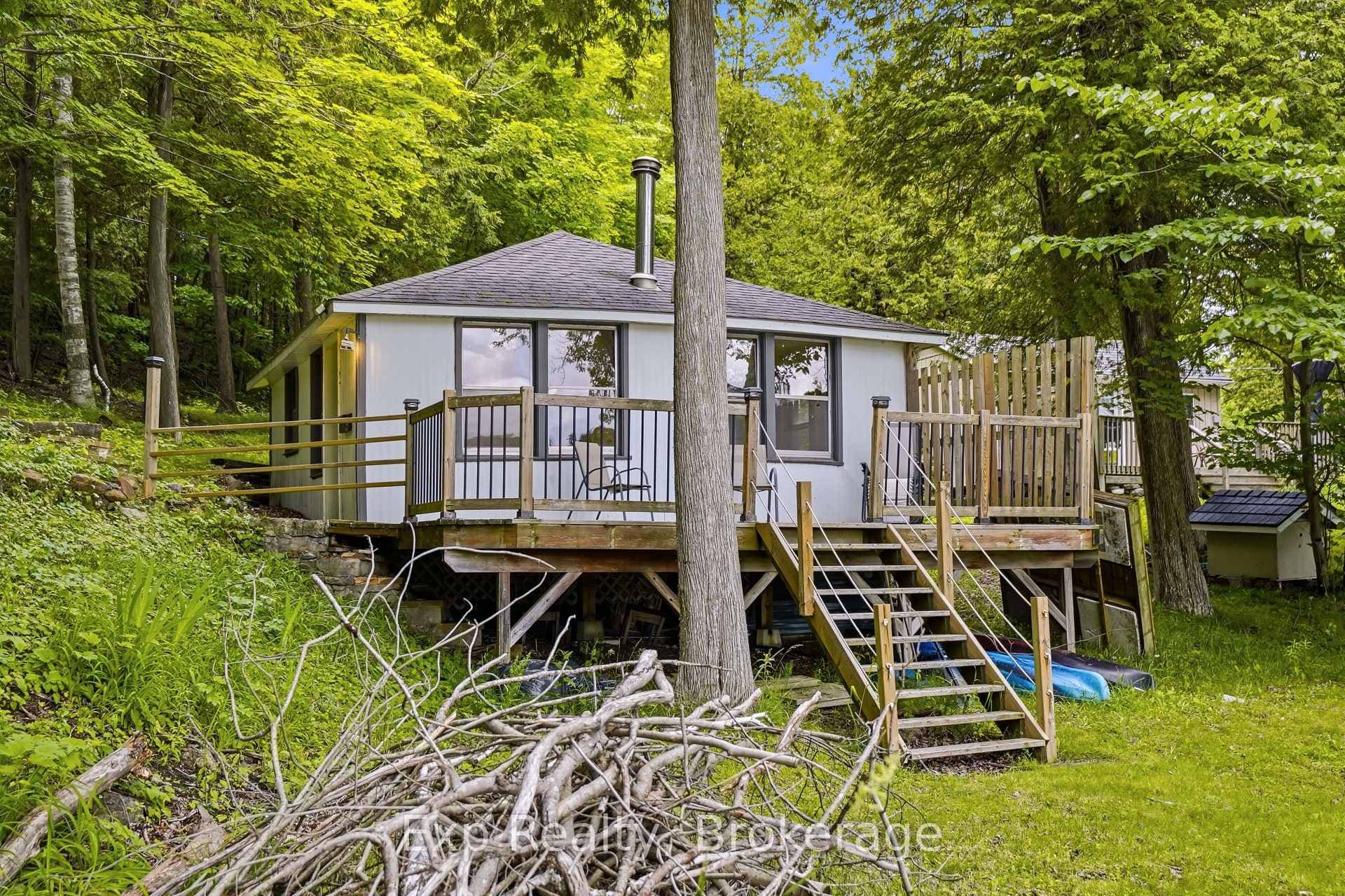 2077 Hambly Lane photo 30