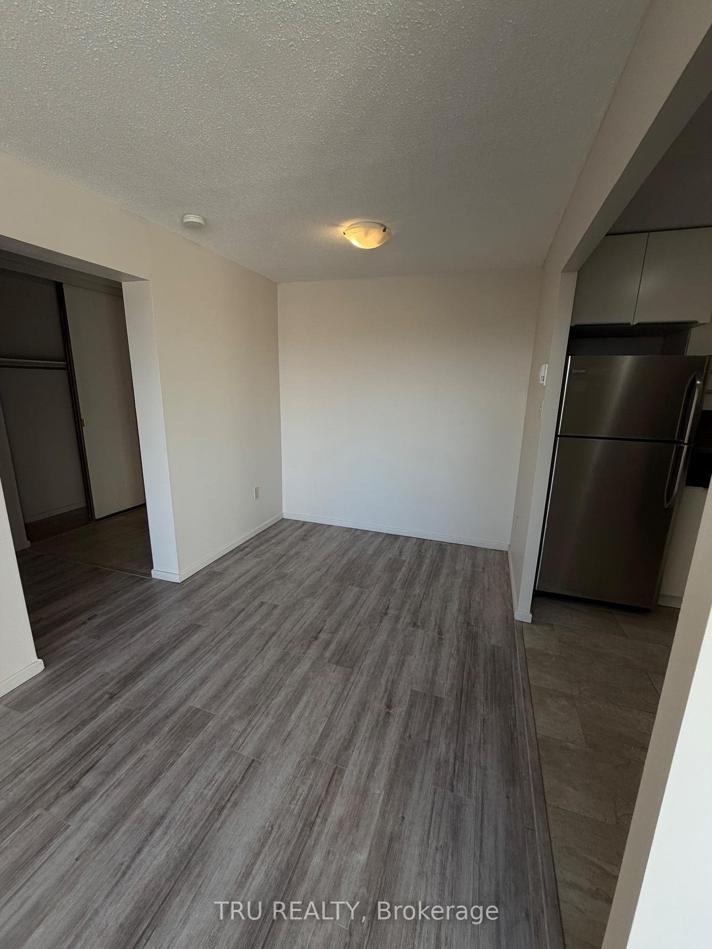20 Chesterton Drive Unit 209 photo 7