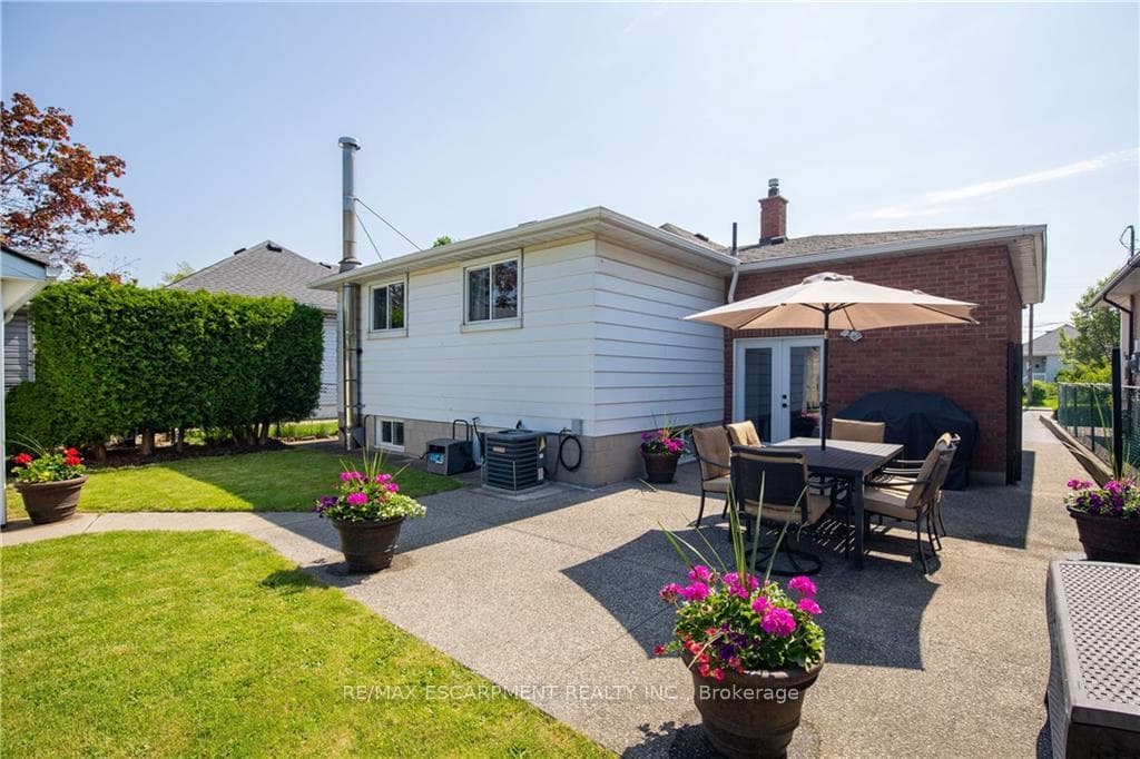 156 Ridge Street photo 12