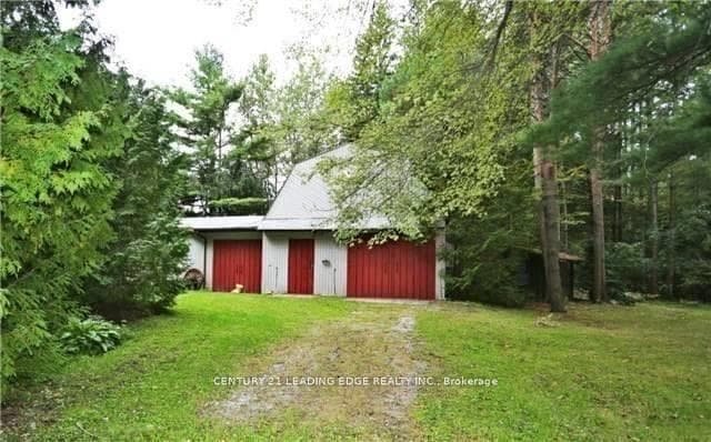 4035 Aurora Road photo 2