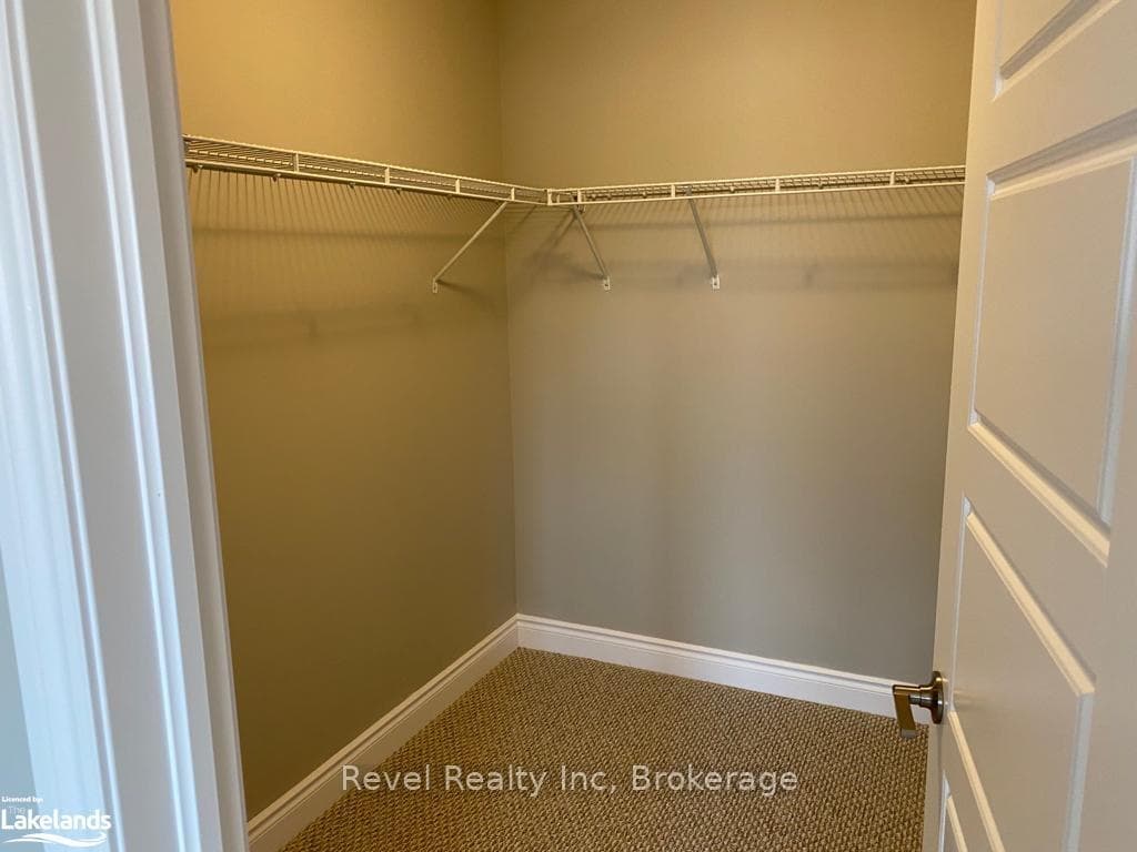 1050 WRIGHT Drive photo 13
