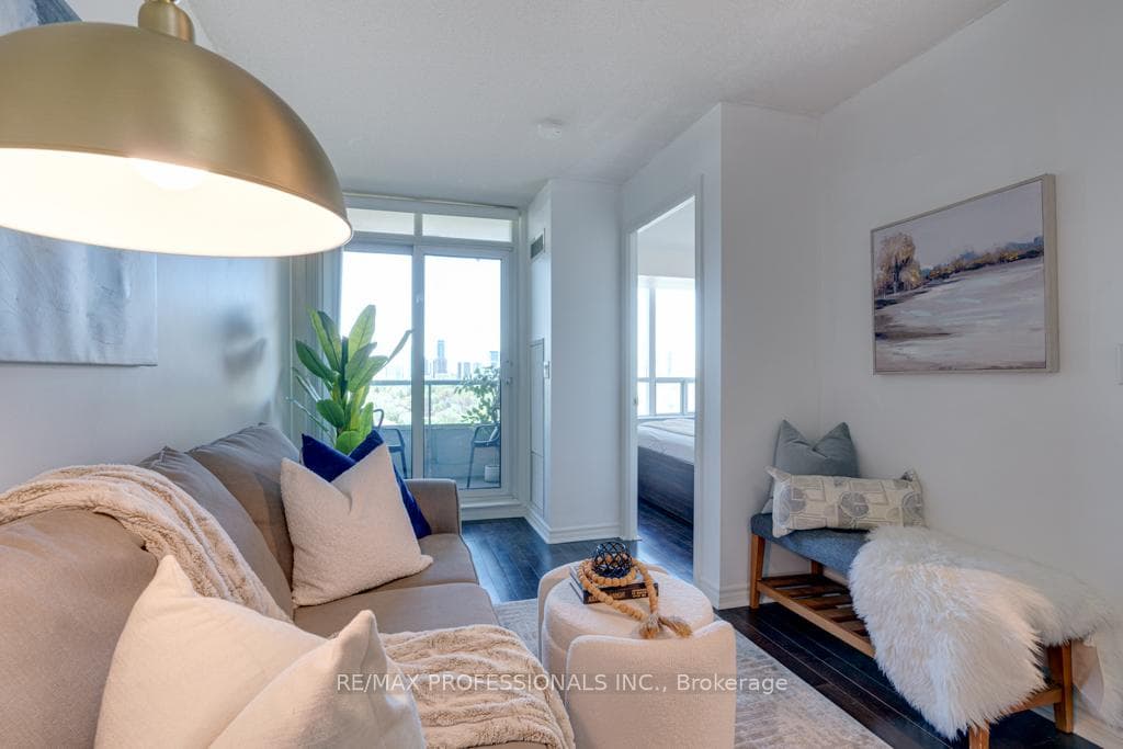 17 Barberry Place Unit 1013 photo 14