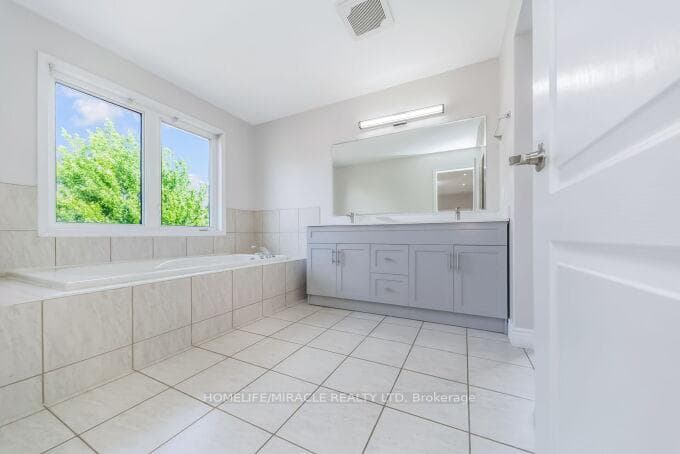 327 Pringle Avenue photo 30