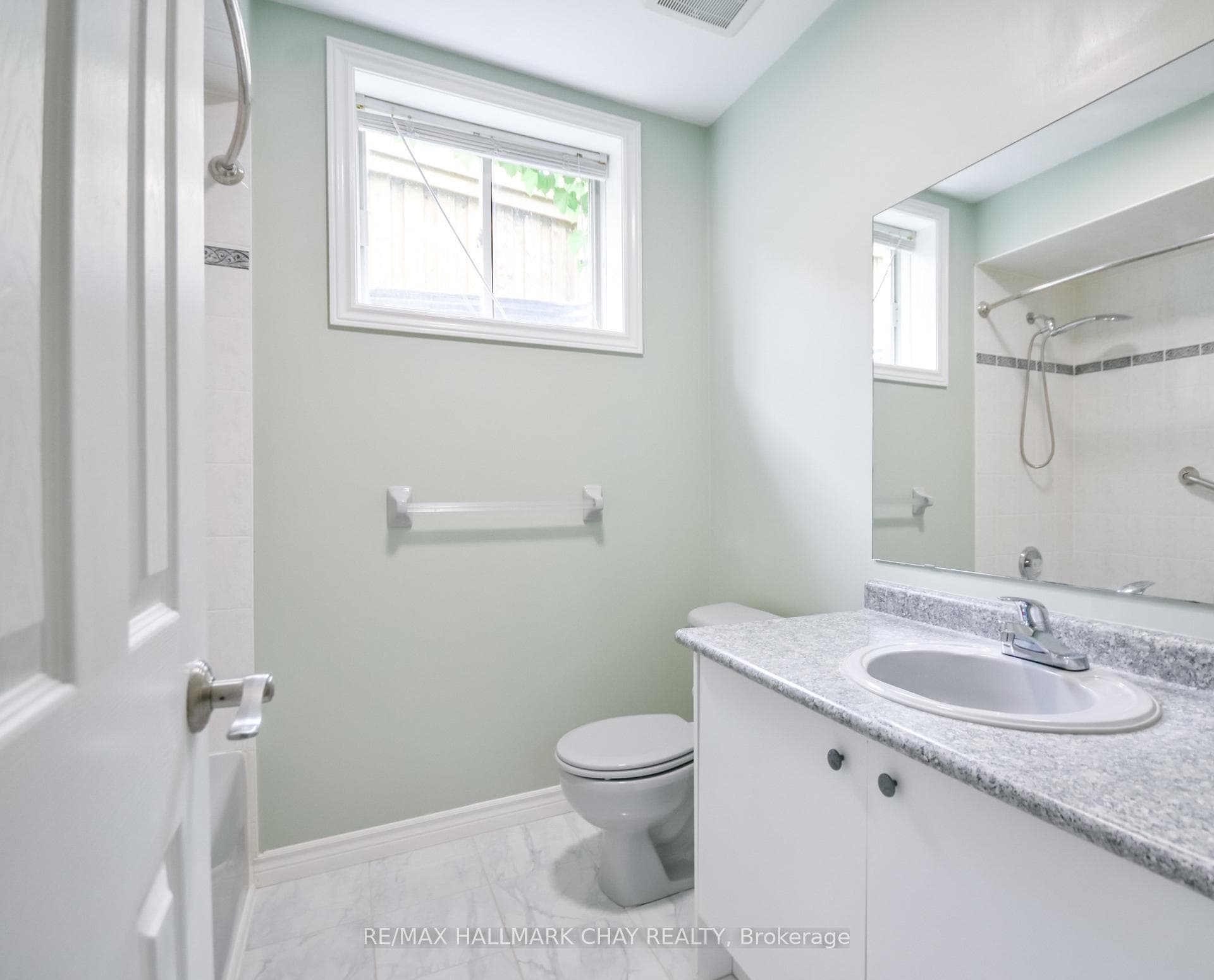 1 Hawkins Drive photo 36