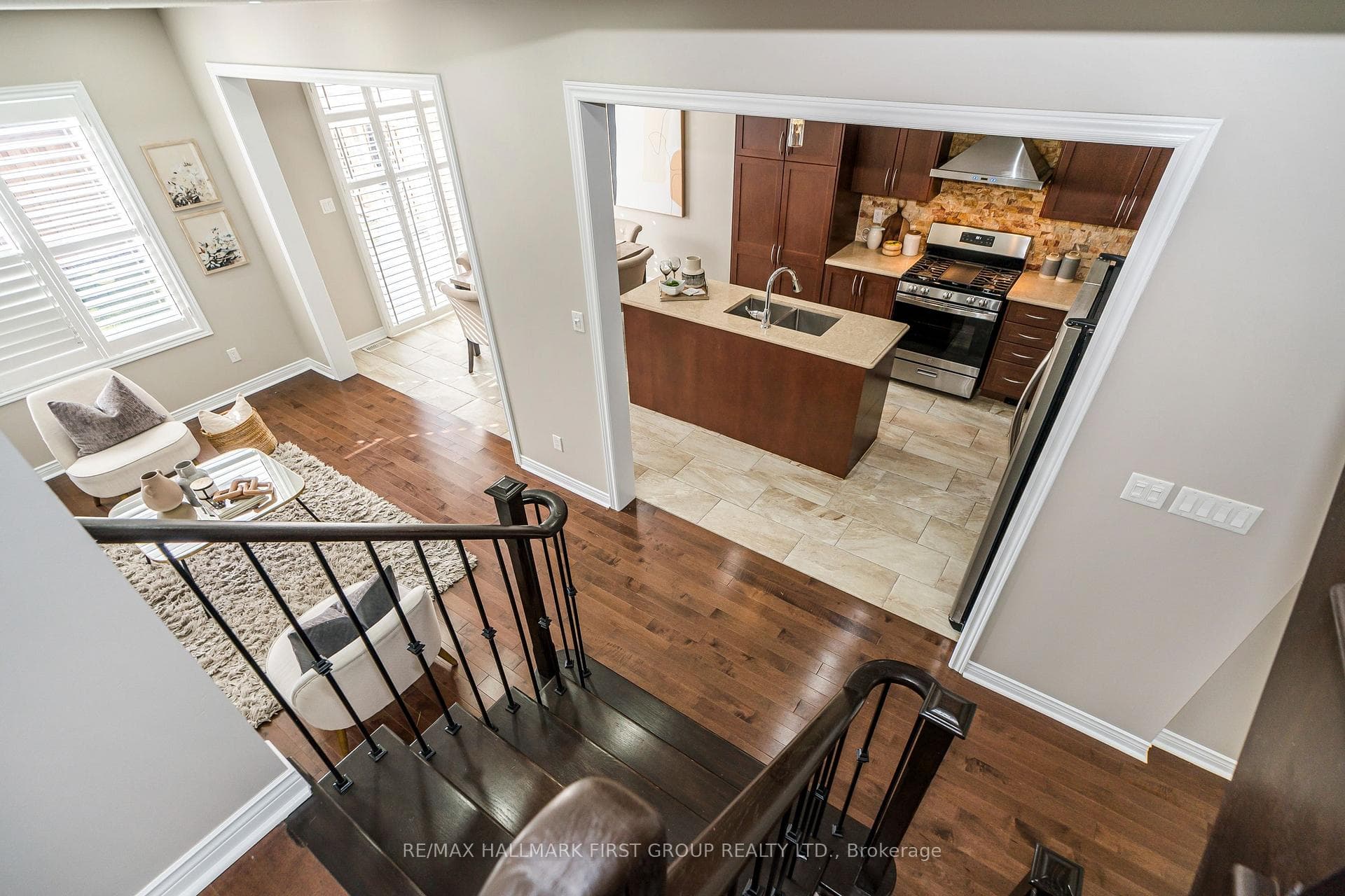 112 Garrardview Street photo 17