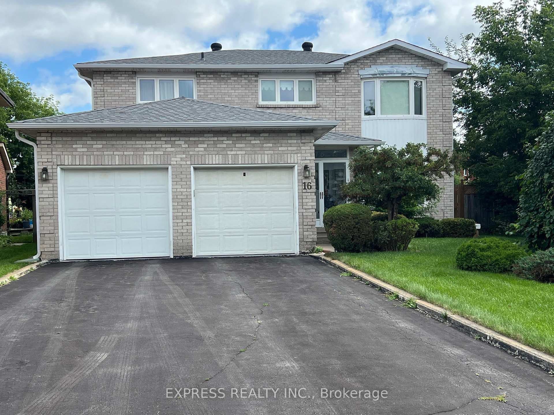 16 Hanover Court photo 1