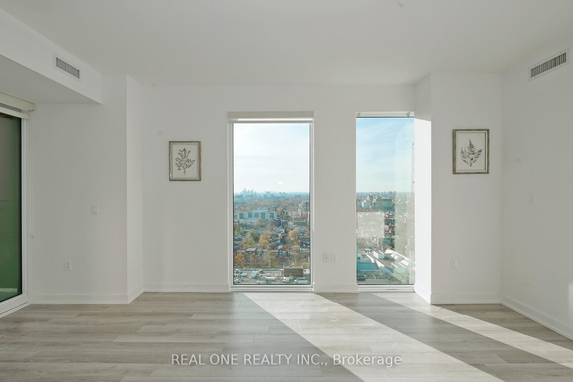 238 Simcoe Street Unit 2808 photo 8