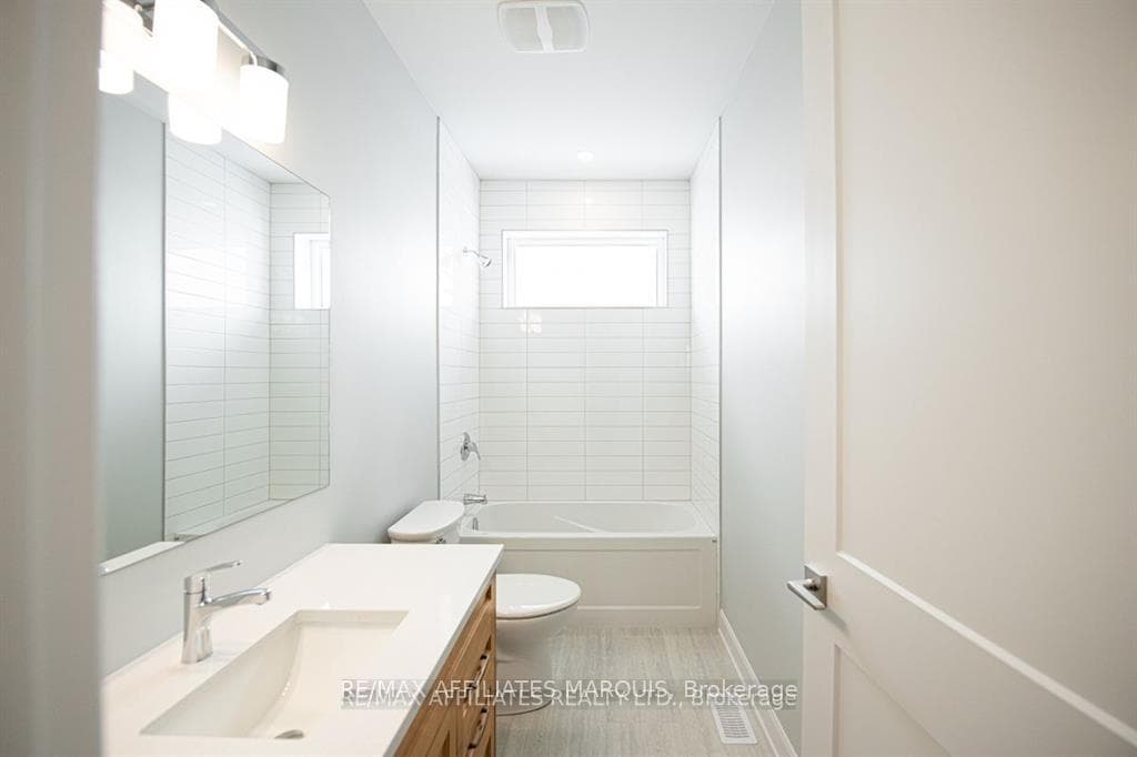 103 RABB Street photo 32