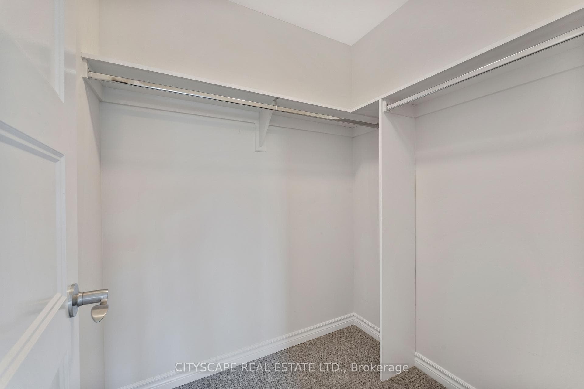 517 Enclave Lane photo 21