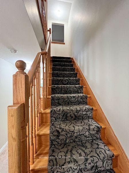 81 Quarrie Lane photo 10