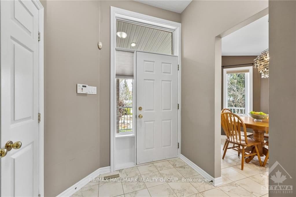 100 GRANITE Court photo 4
