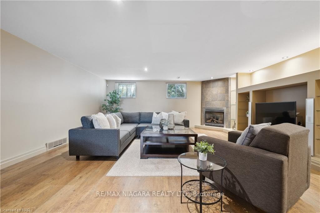 190 Woodside Drive photo 27
