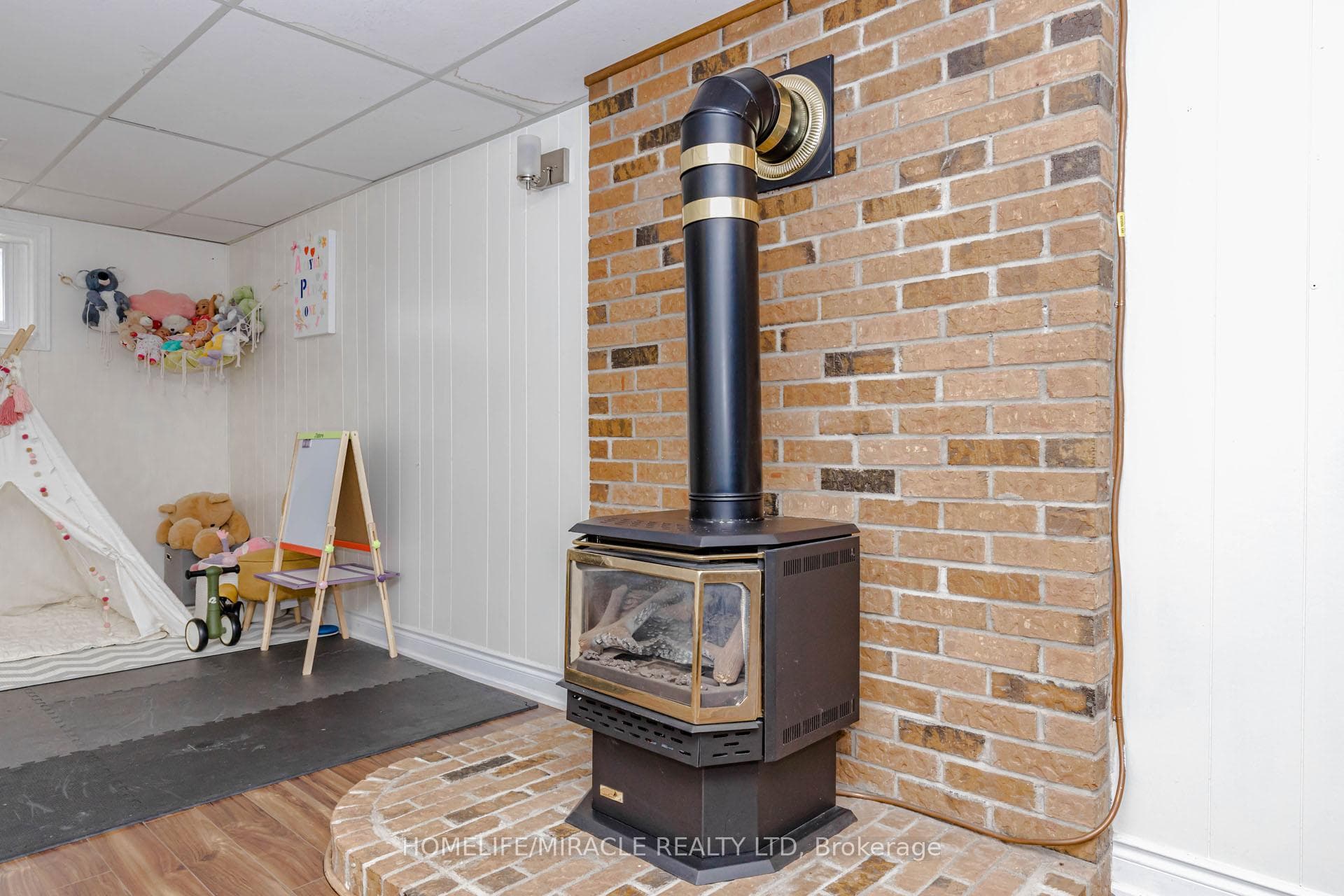 403 Delrex Boulevard photo 33
