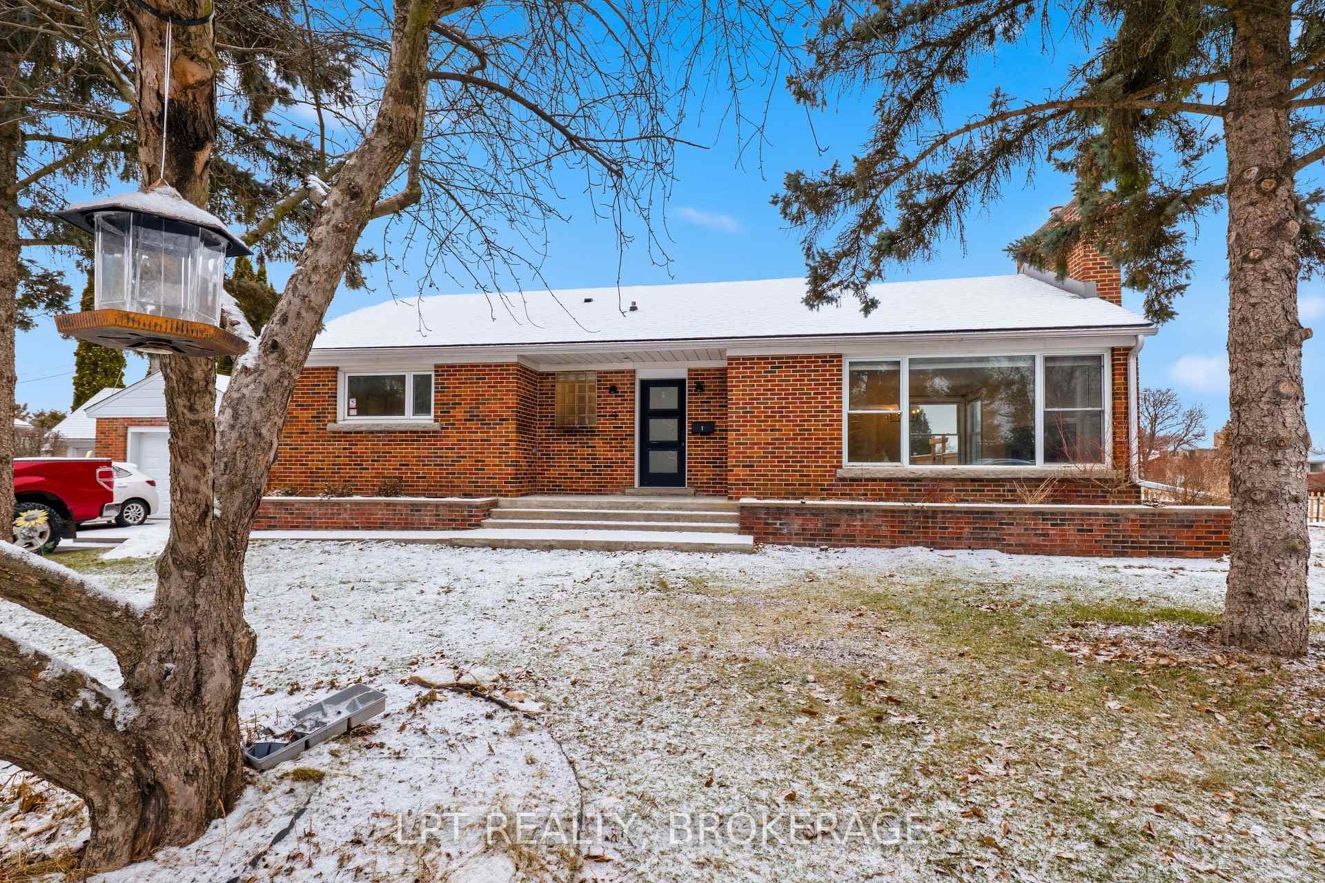 9 Elizabeth Avenue photo 9