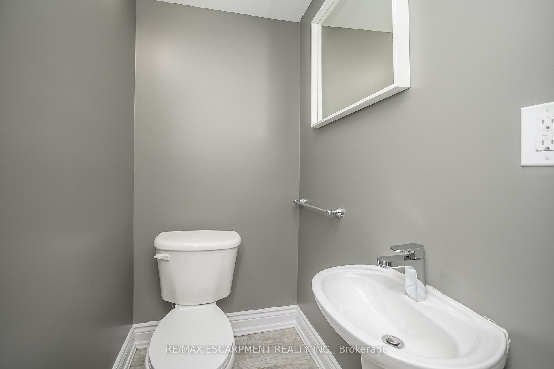 58 Primrose Avenue photo 17
