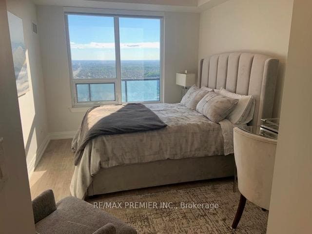 3700 Highway 7 Road Unit 2105 photo 7