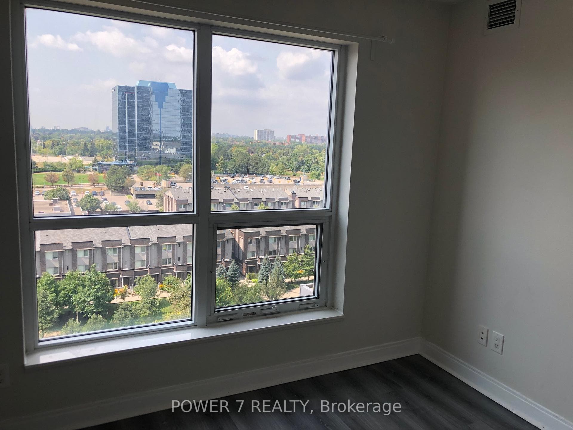 151 Village Green Square Unit 1104 photo 10