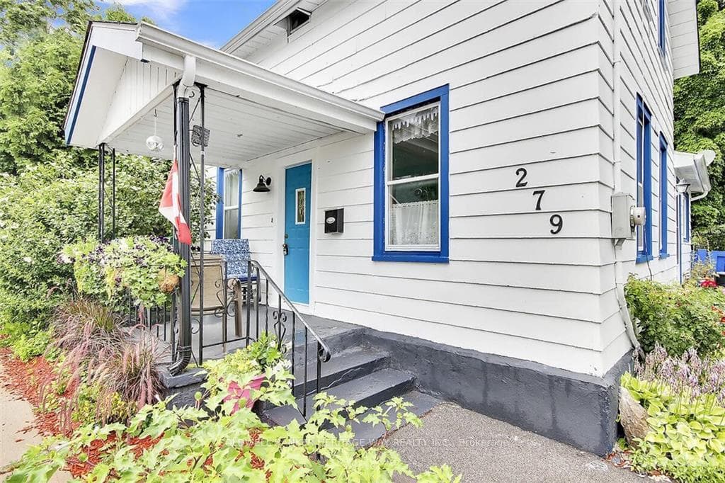 279 MOFFATT Street photo 3