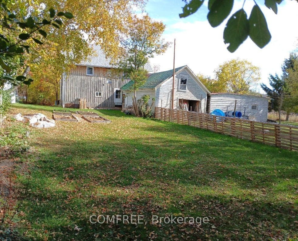 2 Miller Street photo 24