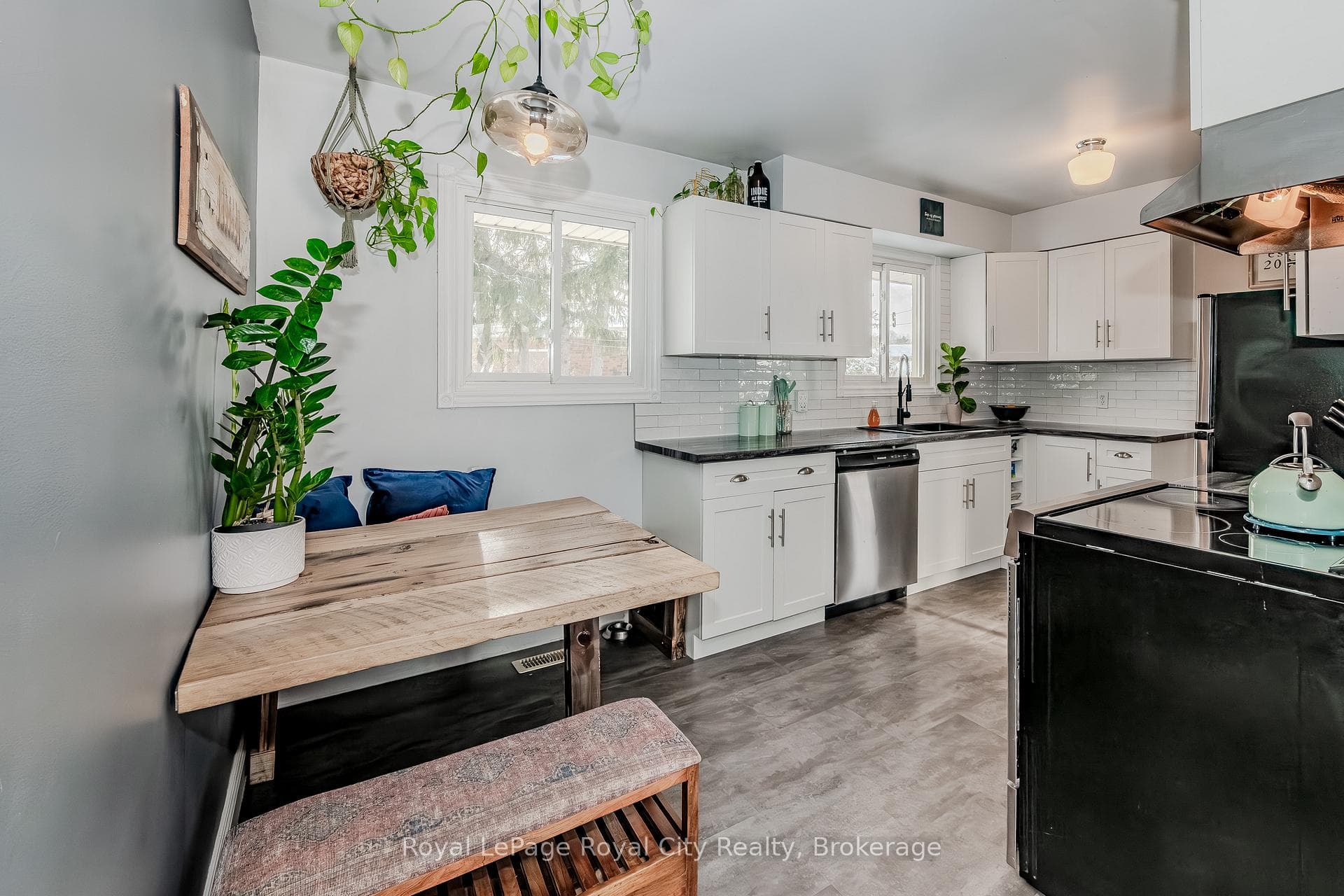 230 Stevenson Street photo 10