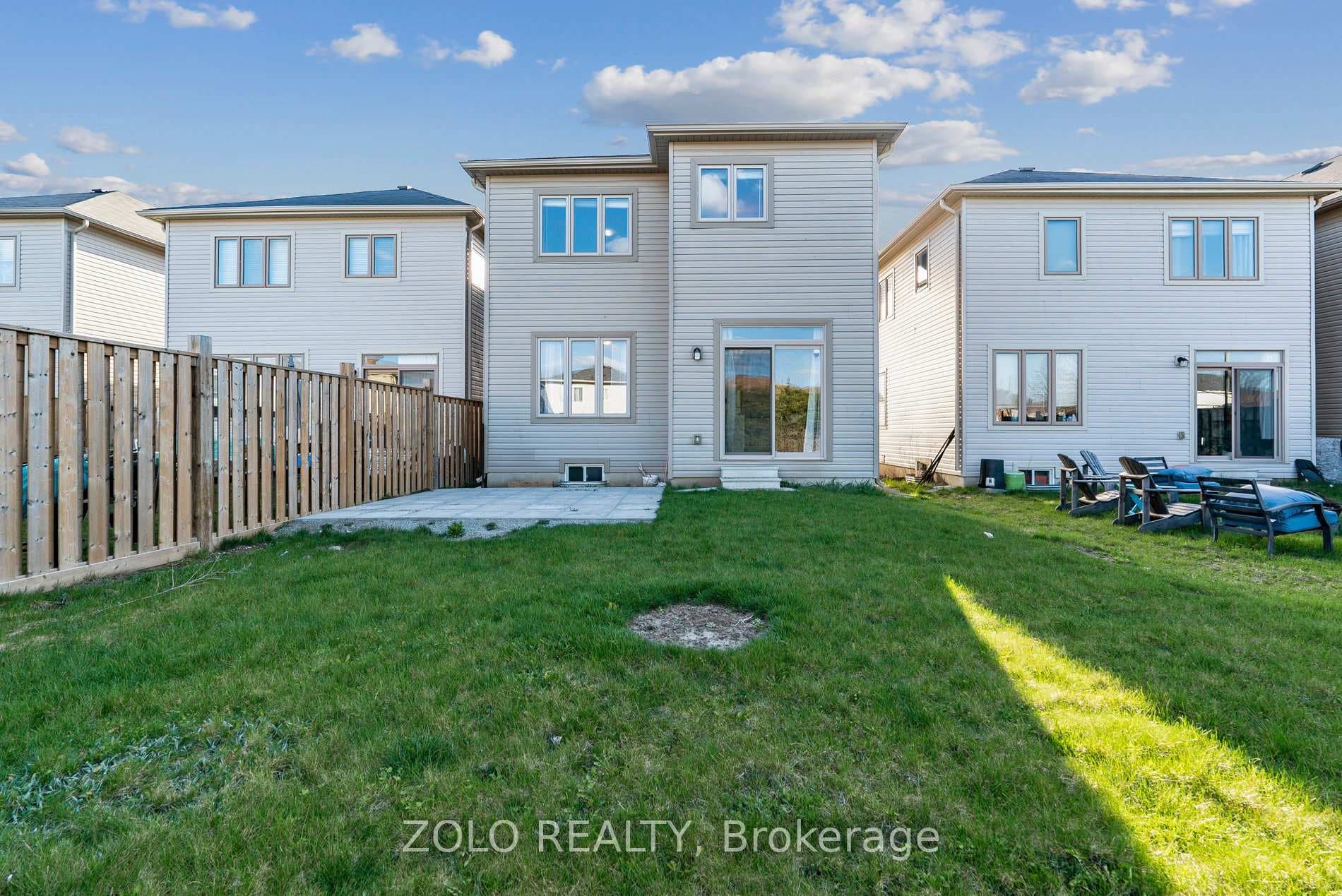 6 Sasco Way photo 27
