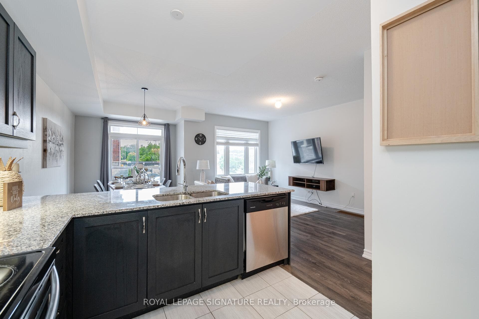 2539 Boston Glen Unit 21 photo 19
