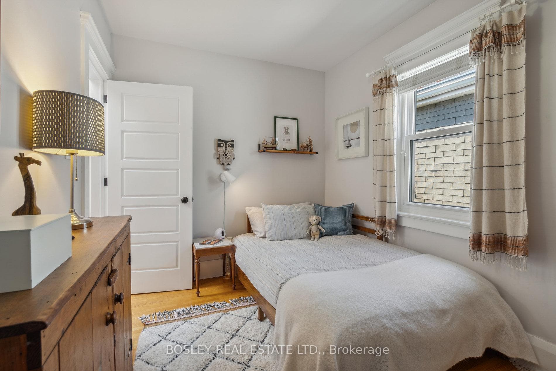 177 Milverton Boulevard photo 11