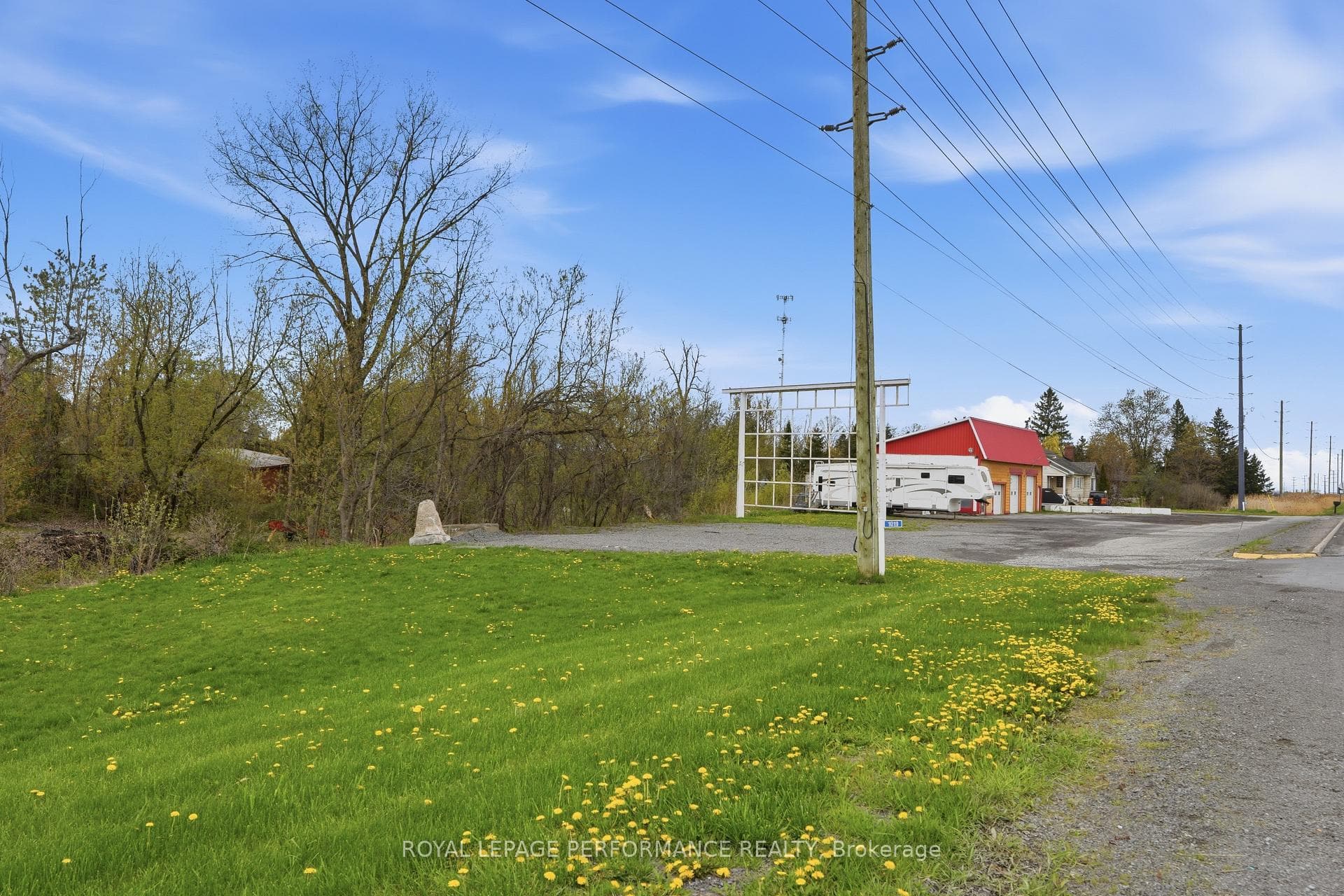 1019 County Rd 17 Road photo 17