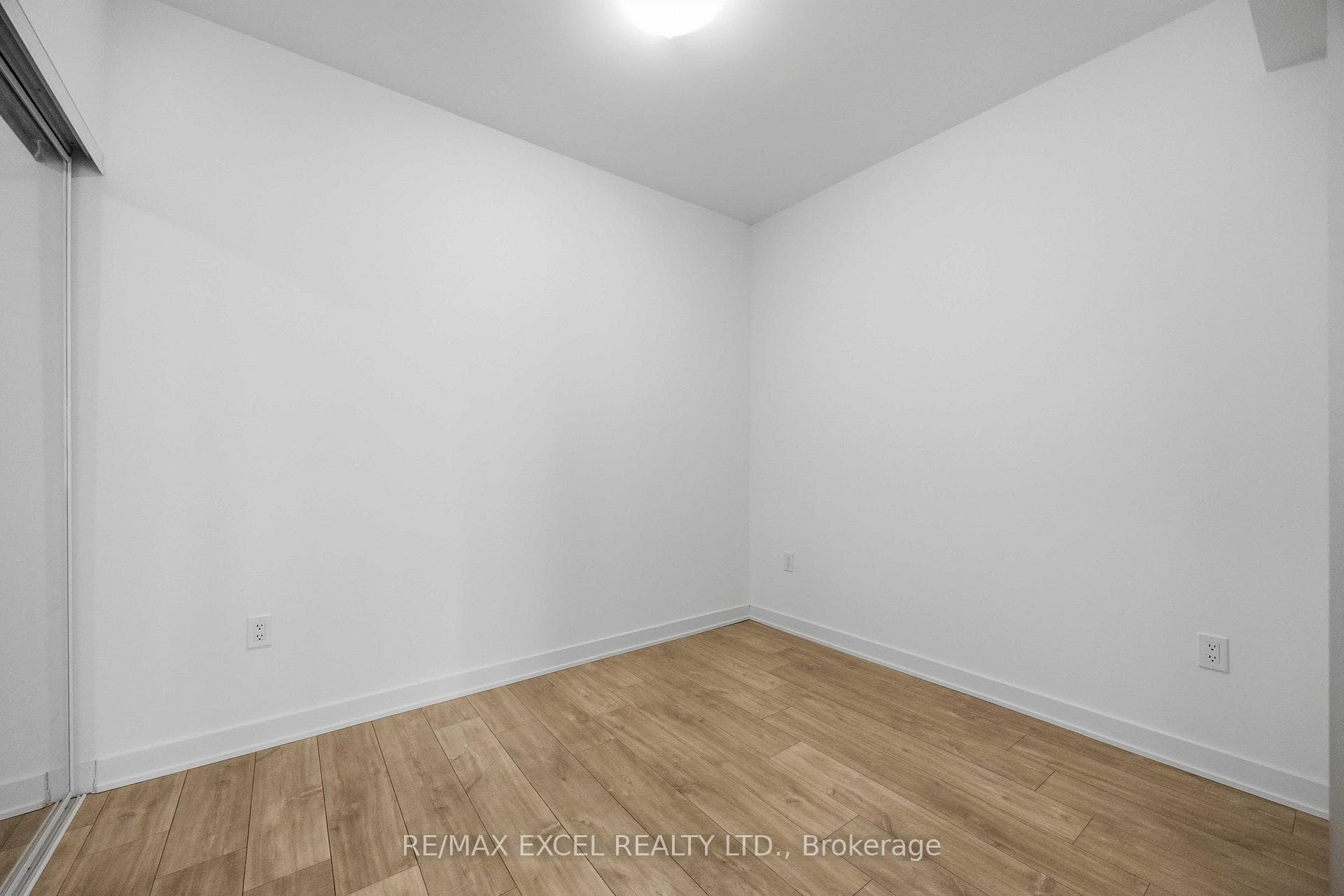 100 Dalhousie Street Unit 3512 photo 9