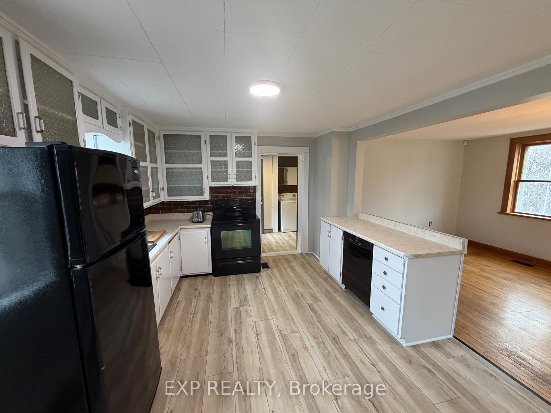 6145 Abbott Street photo 15