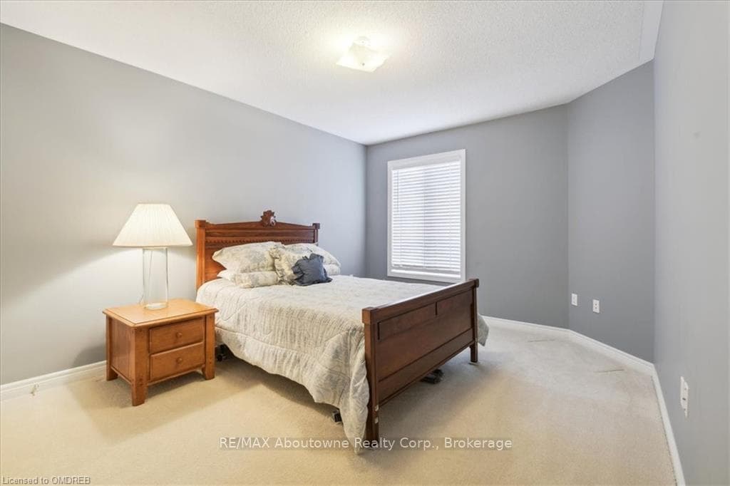 2254 ROCKINGHAM Drive Unit 7 photo 30