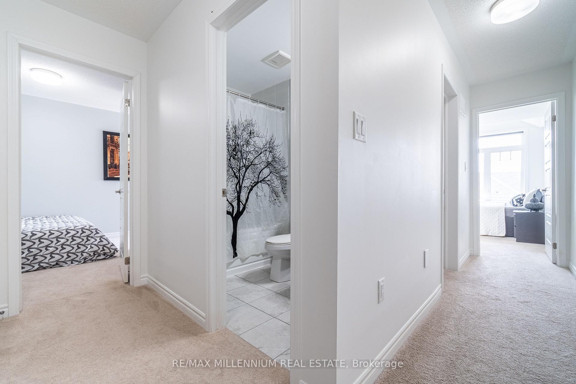 557 Laking Terrace photo 25