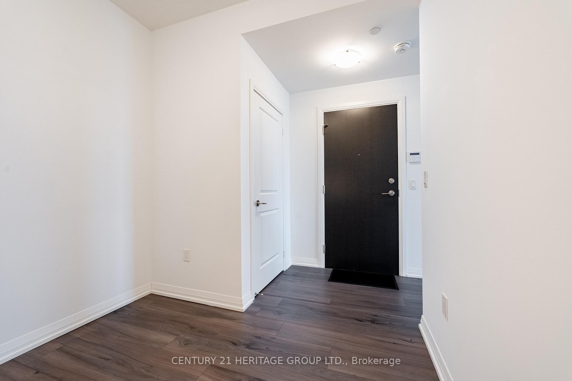 50 Ann O'Reilly Road Unit 1112 photo 4