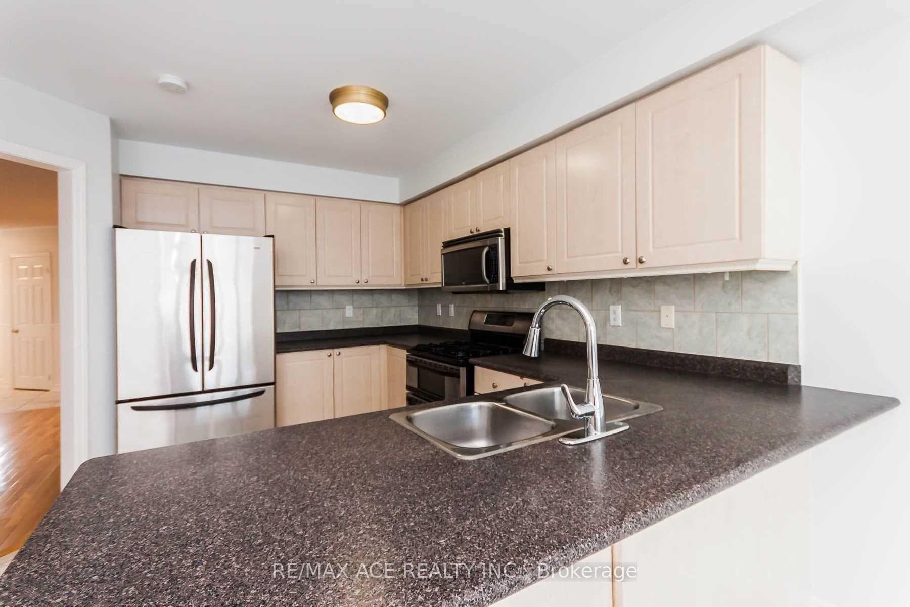 137 Hutton Place photo 10