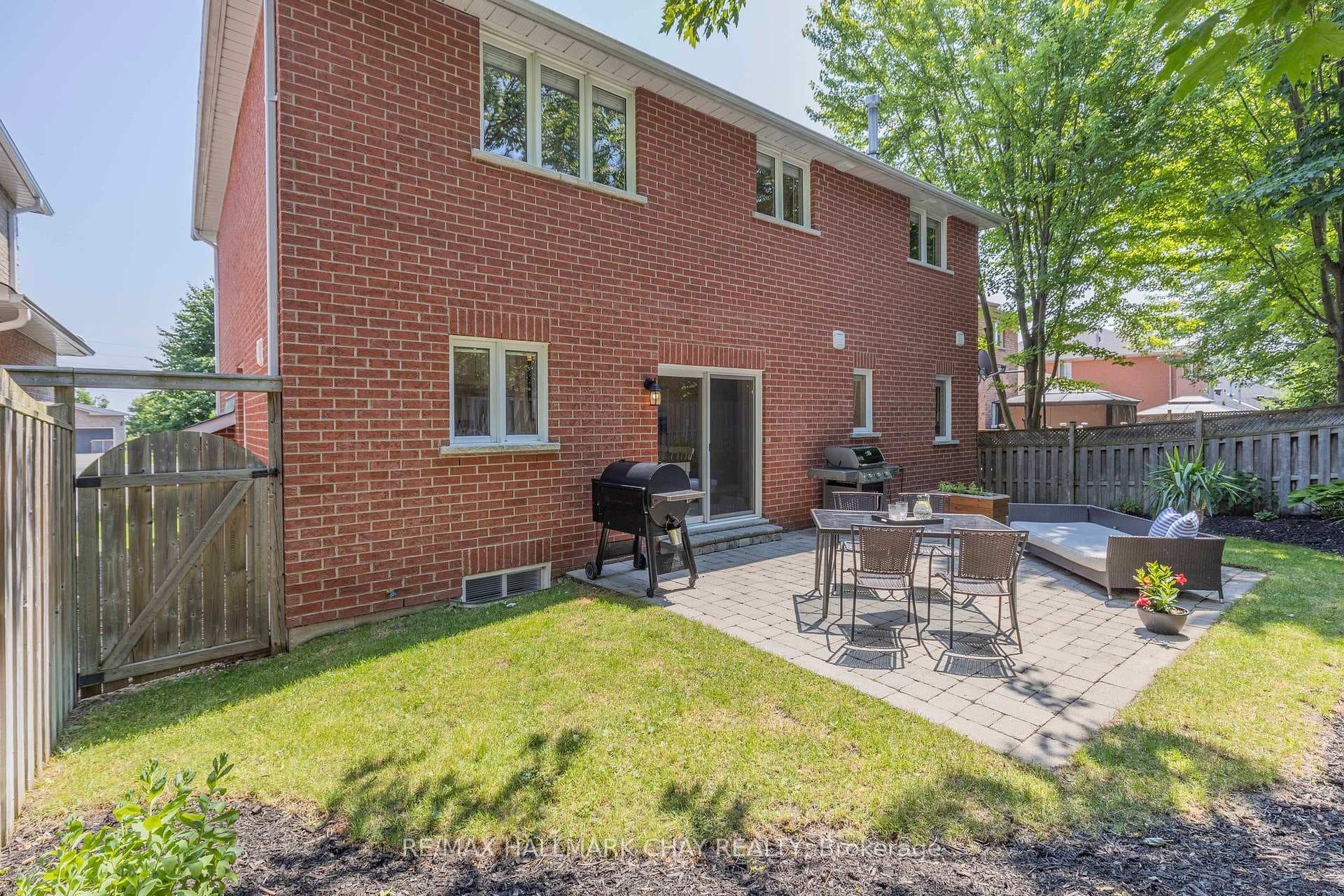 106 Livia Herman Way photo 31