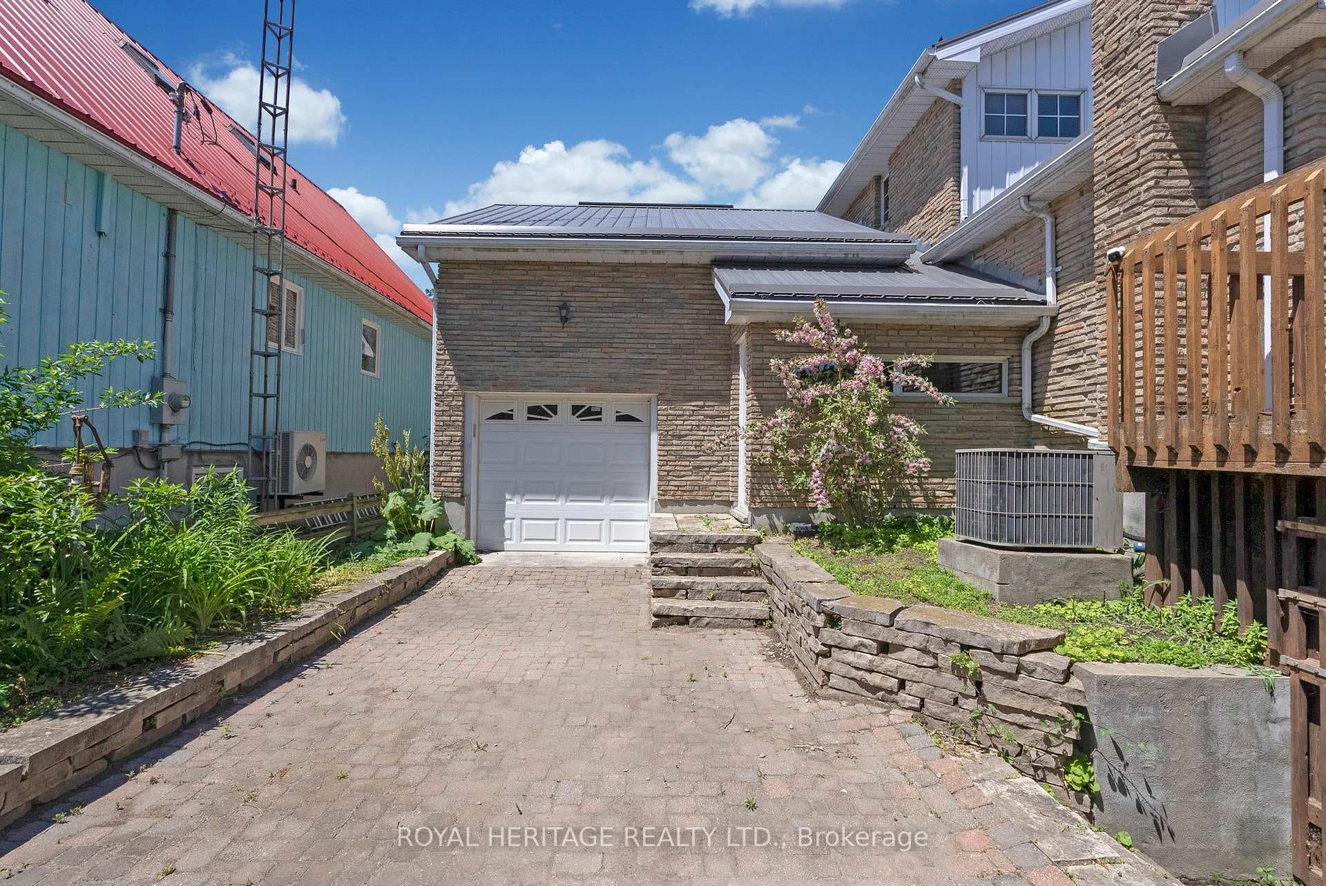52 West Beach Road photo 28
