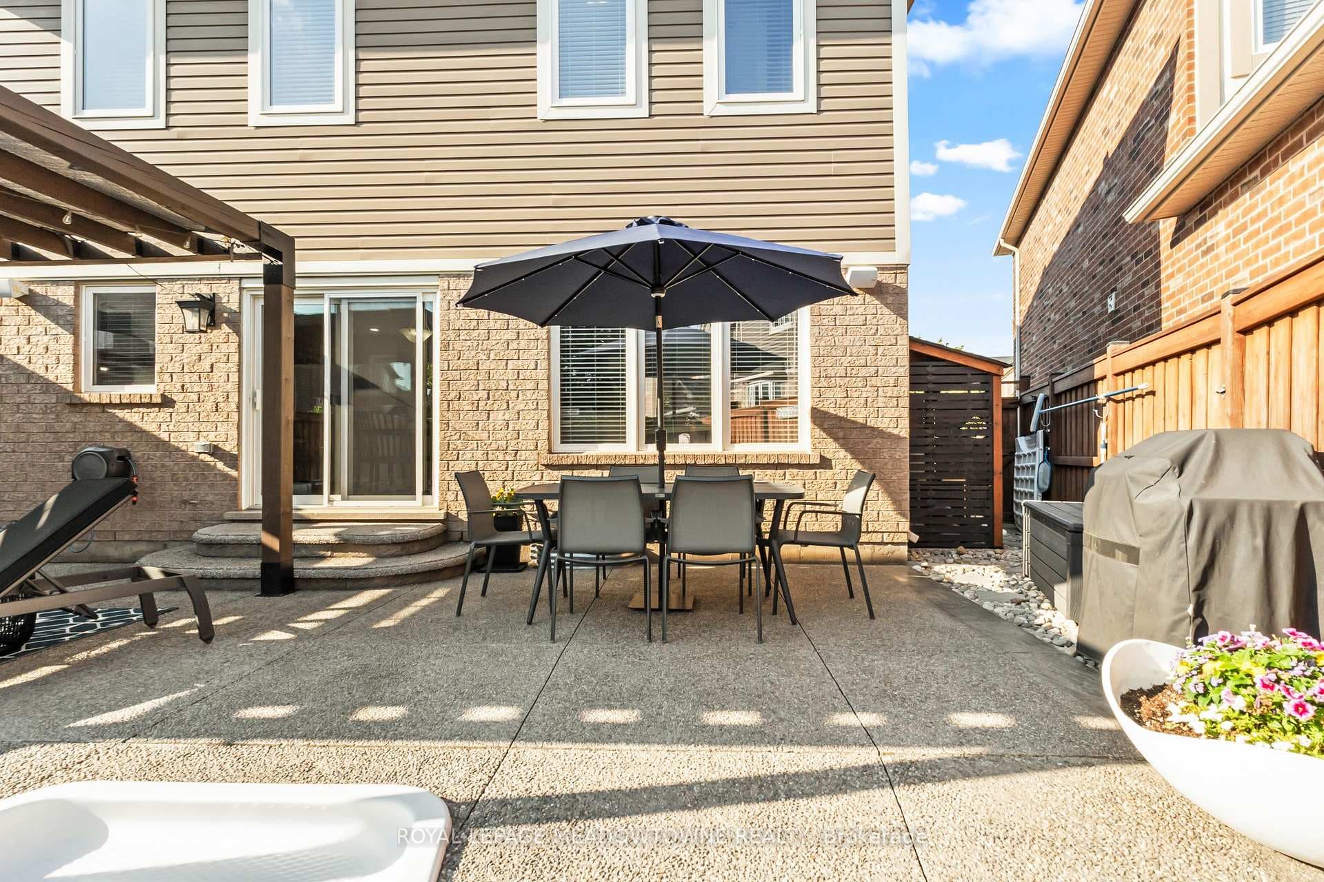 871 Cahoun Terrace photo 40
