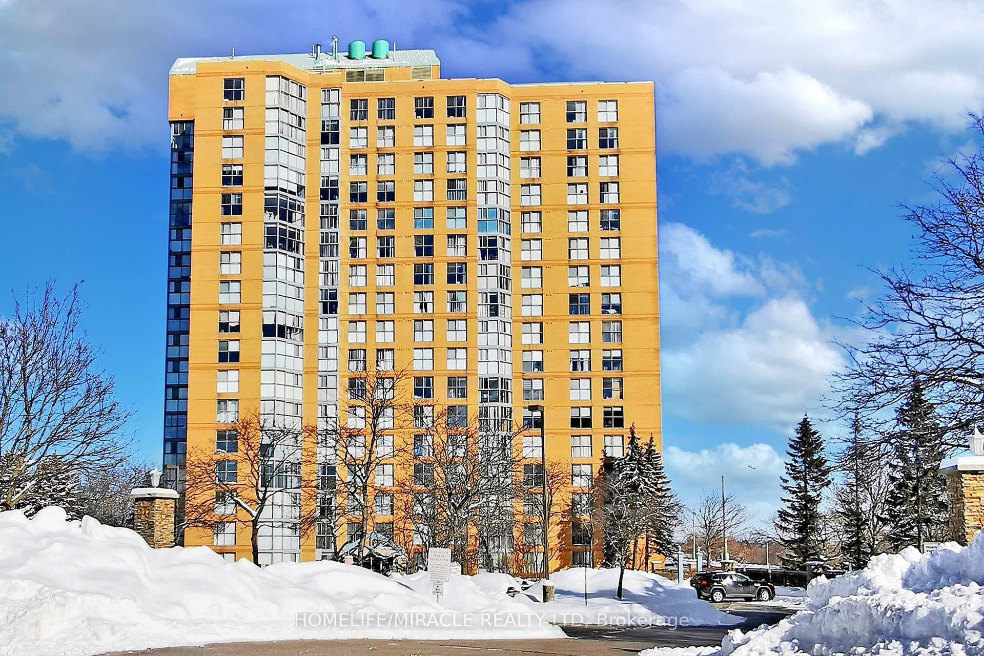 90 Dale Avenue Unit 201 photo 1