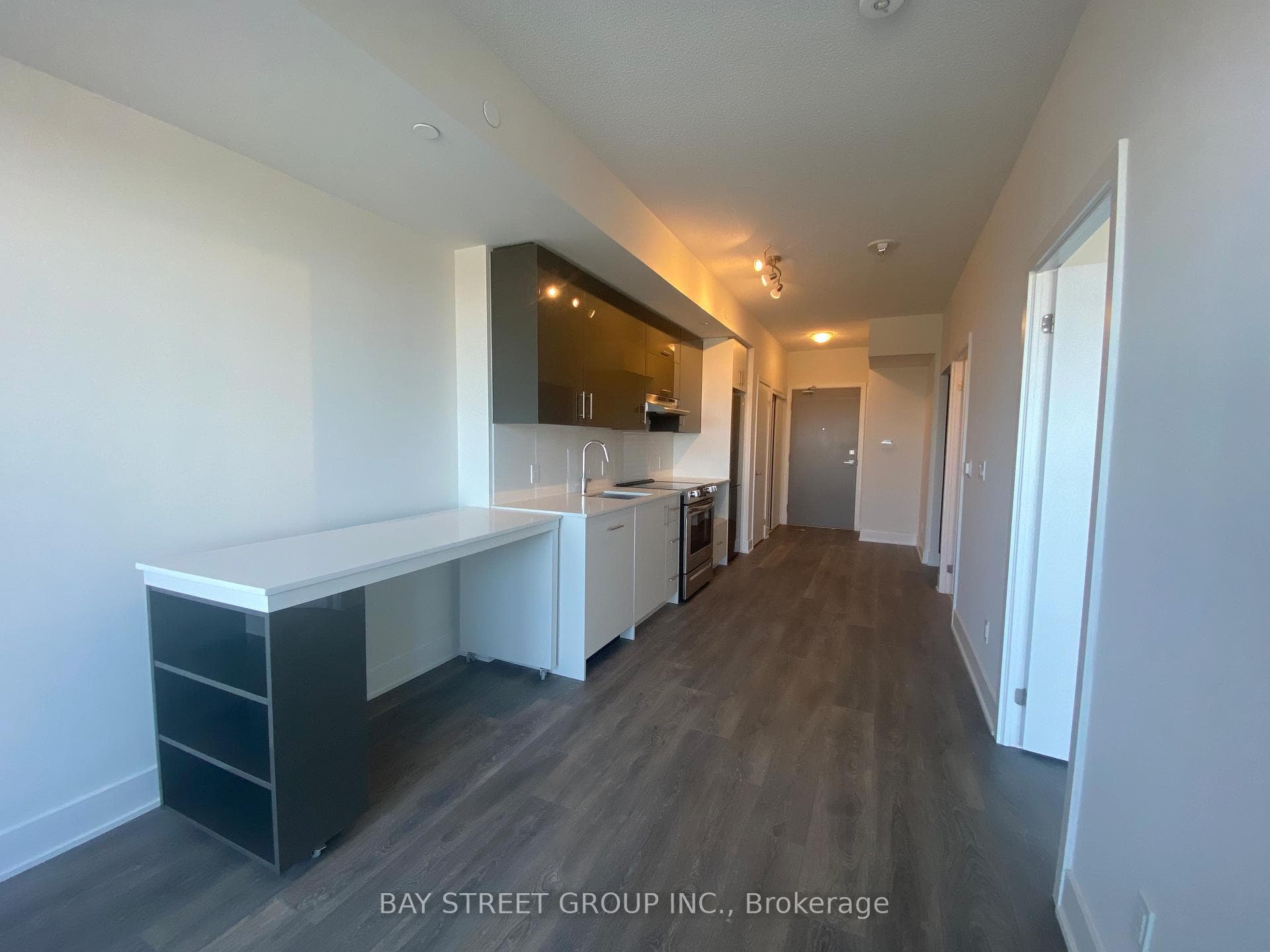 188 Fairview Mall Drive Unit 617 photo 4