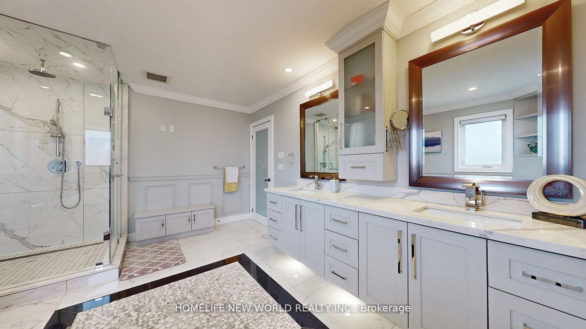 115 Golden Tulip Crescent photo 23