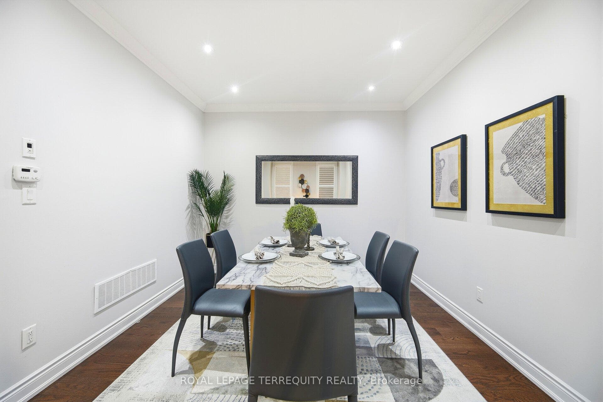86 Hatton Garden Road photo 7