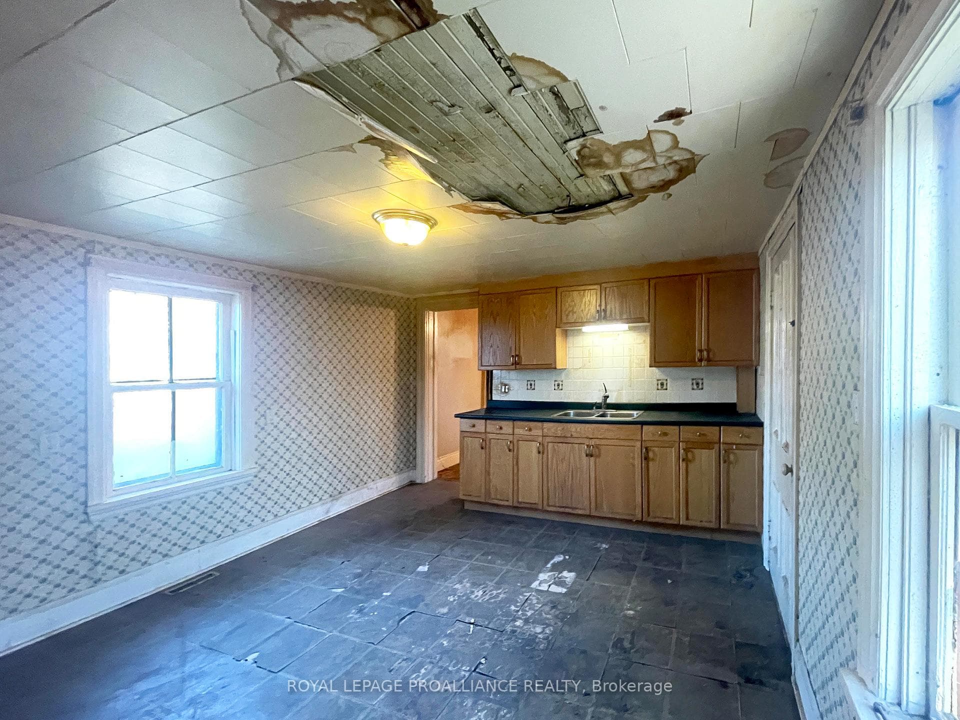 Main Level Kitchen