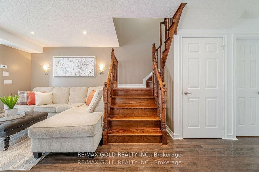 66 Brussels Avenue photo 17