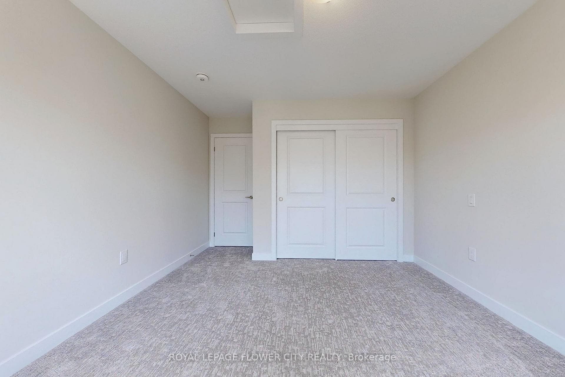 10 Birmingham Drive Unit 107 photo 20